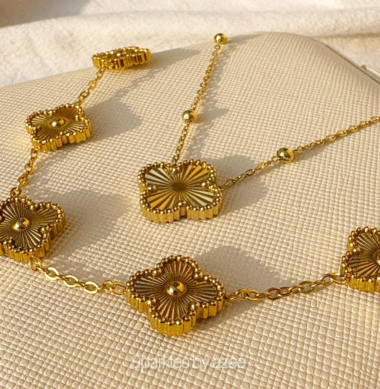 Set of Gold Clover Necklace & Bracelet (18k Gold Plated)